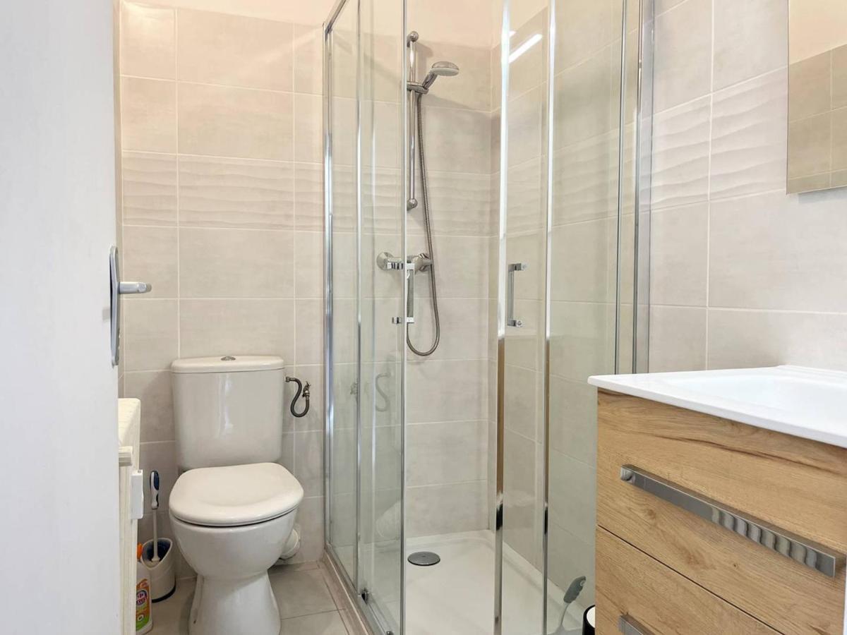 Studio Lumineux 4 Couchages Pres De La Plage Avec Options Linge Et Wifi - Fr-1-251-433 Le Lavandou Zewnętrze zdjęcie